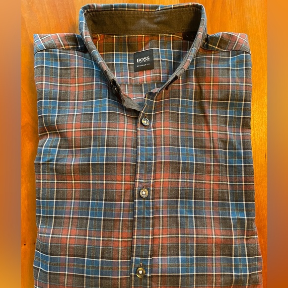 Hugo Boss - Button Down Long Sleeve Shirt - Excellent Condition - Picture 2 of 6